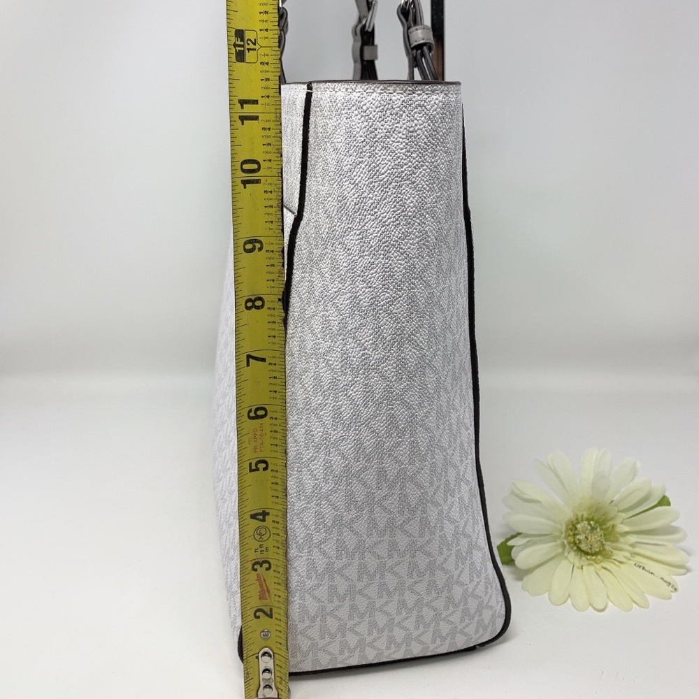 Michael Kors Commuter Large Tote and Wallet - Picture 7 of 16